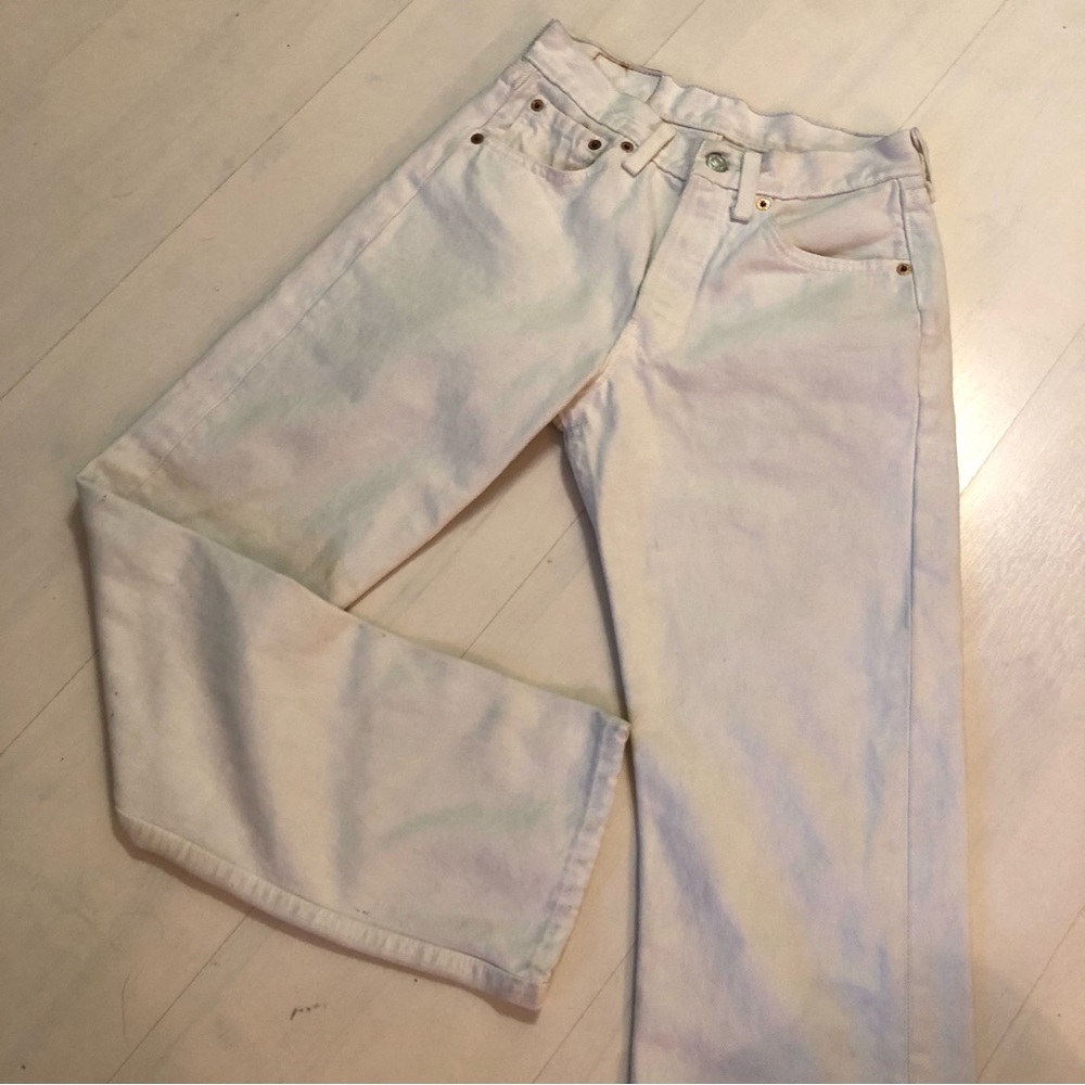Vintage white Levi’s 501 Student fit jeans